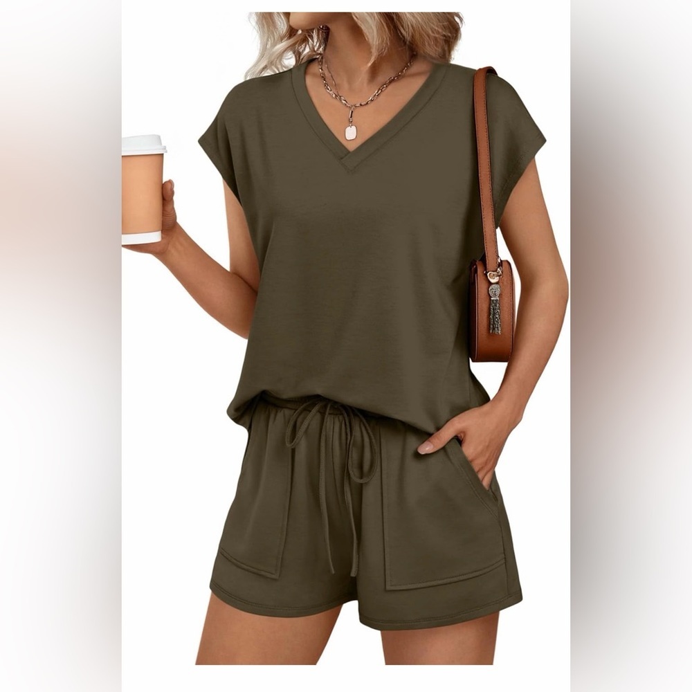 🆕Casual V-Neck Drawstring Short Set - Picture 1 of 3